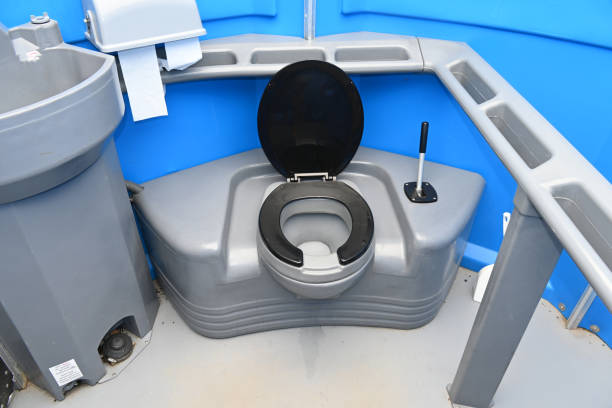 Best Porta potty delivery and setup  in North Syracuse, NY